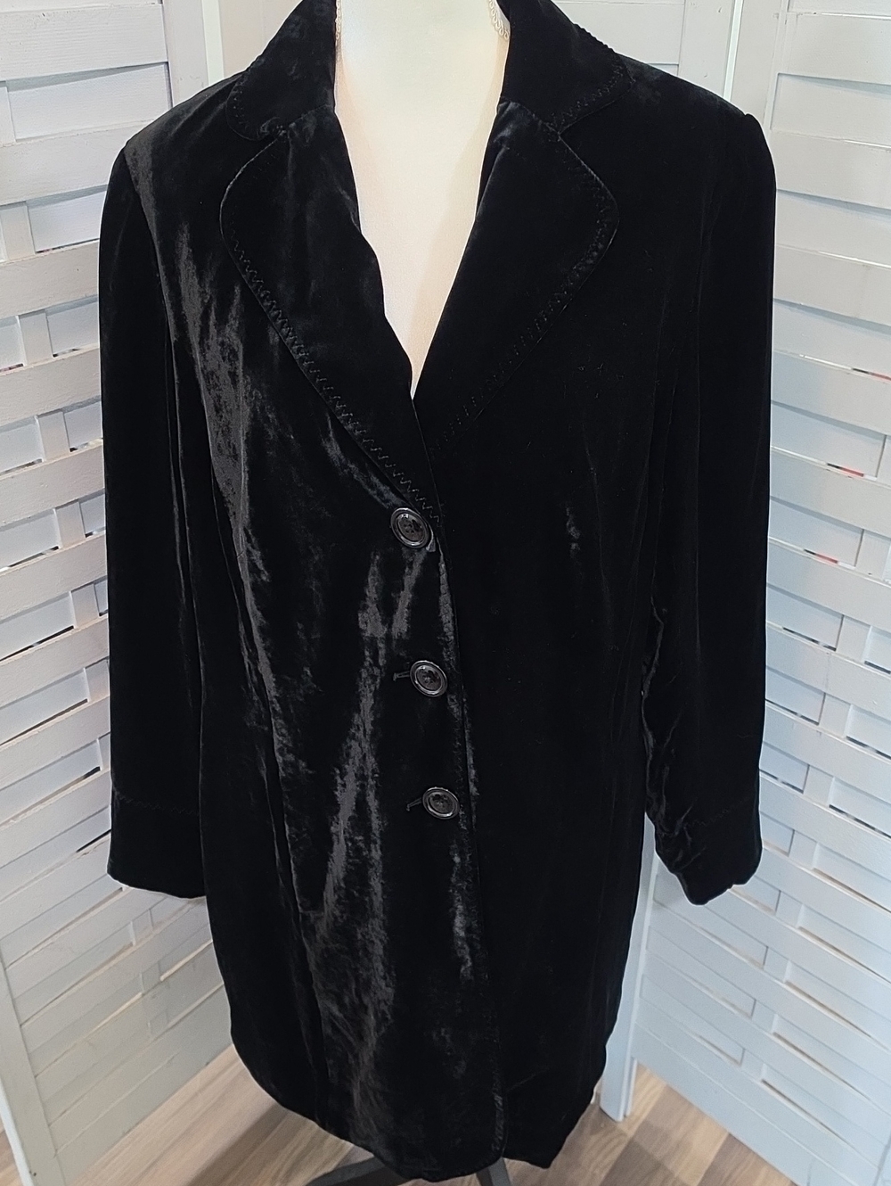 Coldwater Creek Black Velvet And Silk Button-Front Coat Size 18 W